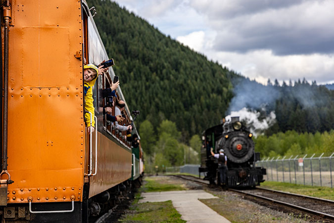 Excursion trains are still operating on one of the other lines. Excursion trains are still operating on one of the other lines.